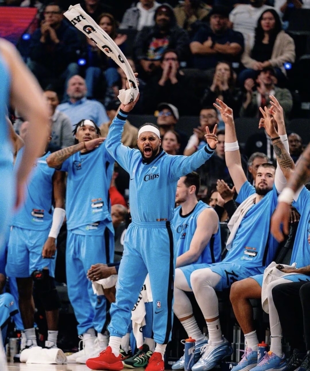 洛杉矶快船迎CBA常规赛关键赛，今晚临场应变，震撼外界，细节决定成败的简单介绍