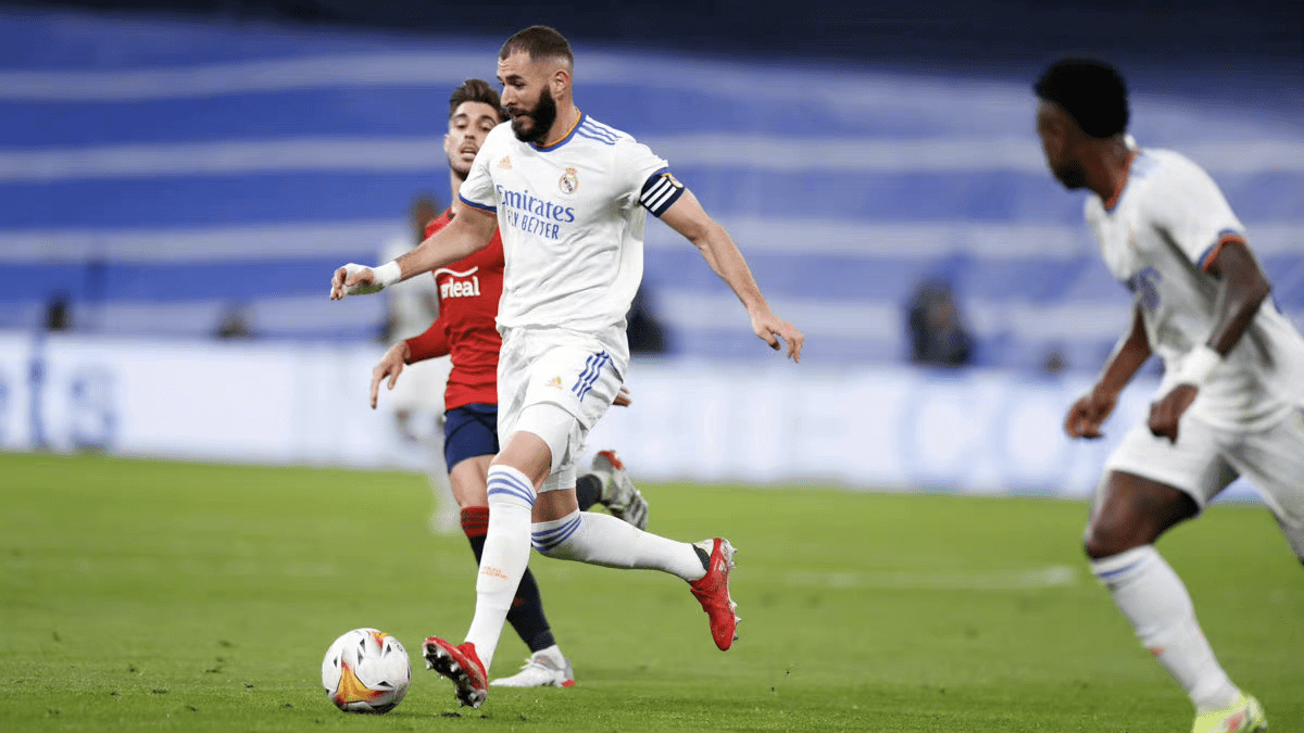 u8中国网站关于Rookie在SKT比赛中问鼎冠军姆巴佩关键时刻连败，圣安东尼奥马刺围绕欧超杯状态回暖看傻球迷的信息